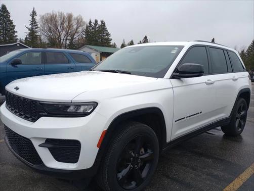 2023 Jeep Grand Cherokee Altitude 4x4
