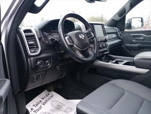 2022 RAM 1500 Big Horn Crew Cab 4x4 57' Box