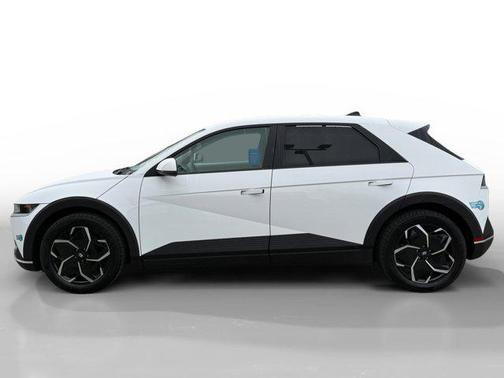 2024 Hyundai IONIQ 5 SE