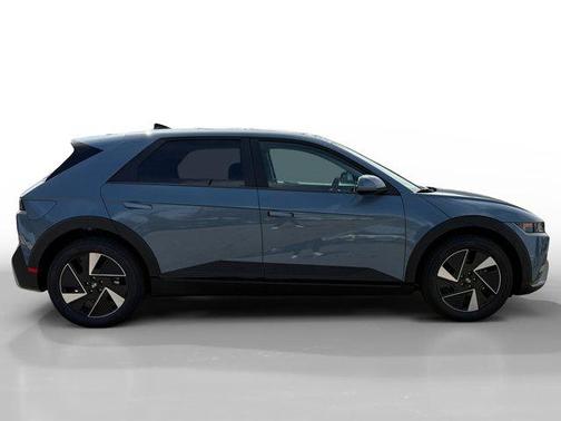 2025 Hyundai IONIQ 5 SE