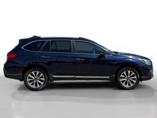 Dark Blue Pearl 2018 Subaru Outback 3.6R Touring