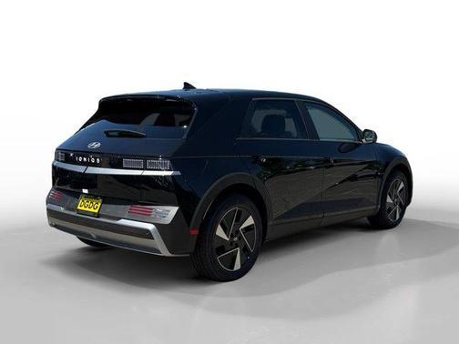 2025 Hyundai IONIQ 5 SE