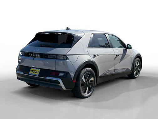 2025 Hyundai IONIQ 5 SE