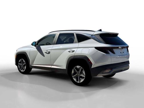 Creamy White Pearl 2026 Hyundai TUCSON Hybrid SEL Convenience