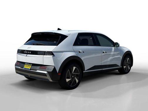 2025 Hyundai IONIQ 5 SE