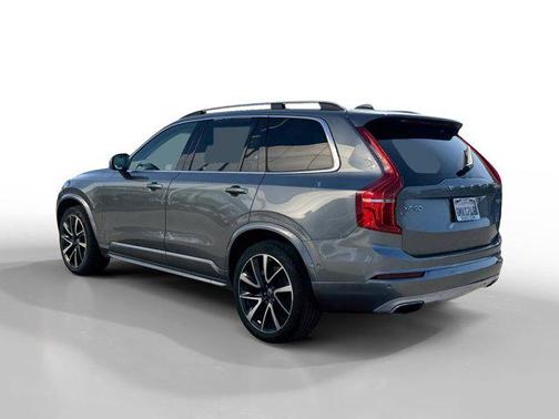 2019 Volvo XC90 T6 Momentum