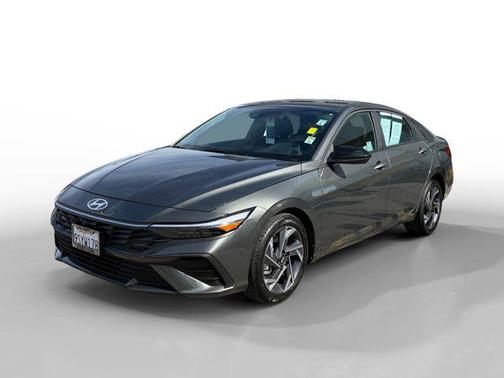 2025 Hyundai ELANTRA Sport