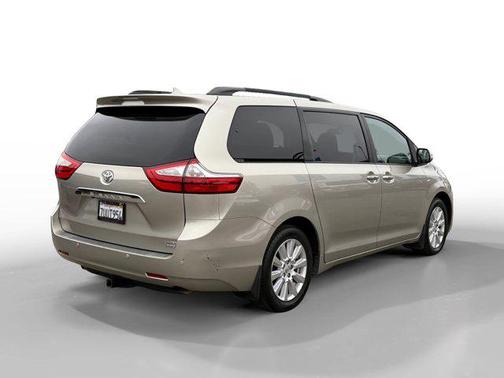 2017 Toyota Sienna Limited Premium