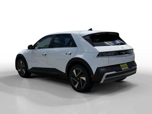 2025 Hyundai IONIQ 5 SE