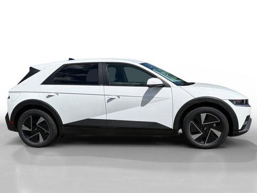 2025 Hyundai IONIQ 5 SE