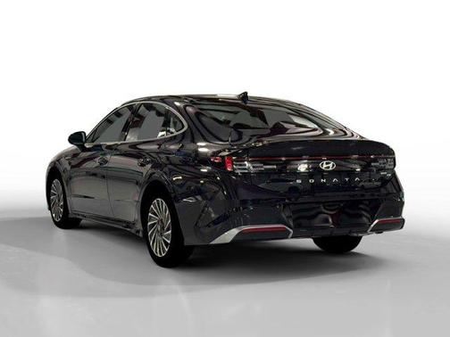 2026 Hyundai SONATA Hybrid SE