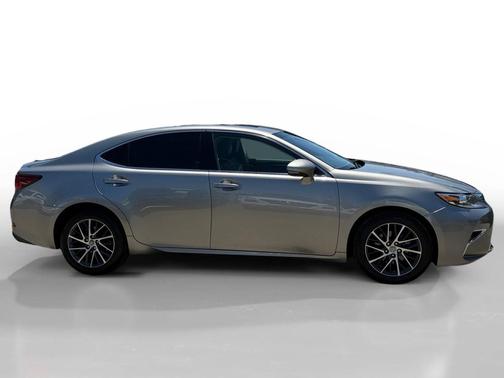 Atomic Silver 2017 Lexus ES 350 Base