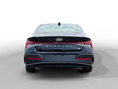 2025 Hyundai ELANTRA HEV Limited