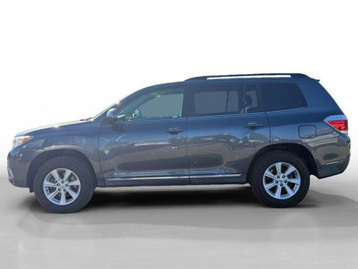 2013 Toyota Highlander SE