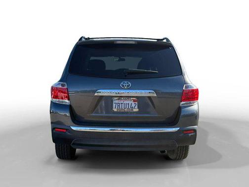2013 Toyota Highlander SE