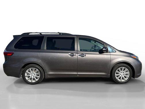 2015 Toyota Sienna L