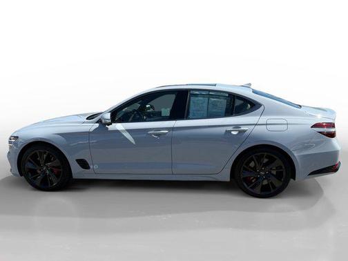 2023 Genesis G70 3.3T RWD