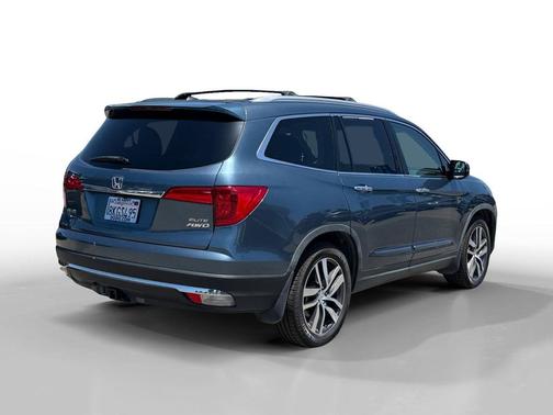 Steel Sapphire Metallic 2016 Honda Pilot Elite