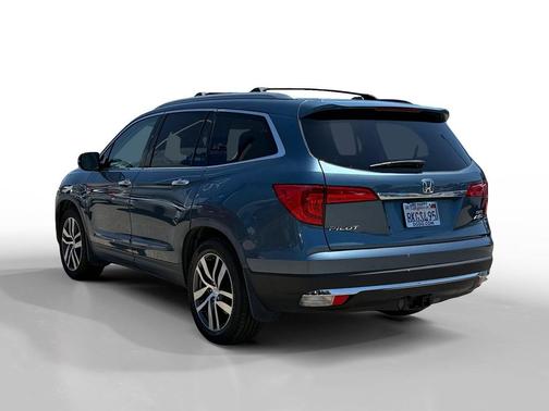 Steel Sapphire Metallic 2016 Honda Pilot Elite