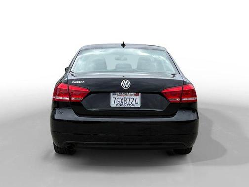 2014 Volkswagen Passat 2.5L Wolfsburg Edition