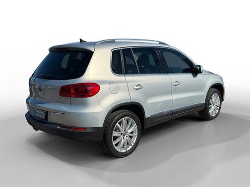 2012 Volkswagen Tiguan SE