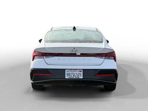 2025 Hyundai ELANTRA SEL