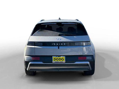 2025 Hyundai IONIQ 5 SEL