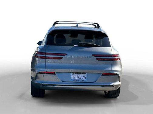 2025 Genesis Electrified GV70 Advanced AWD