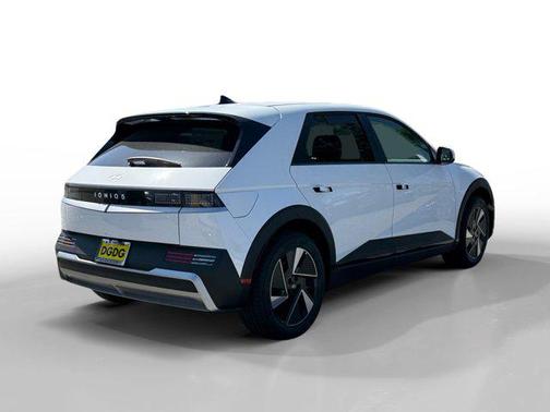 2025 Hyundai IONIQ 5 SE