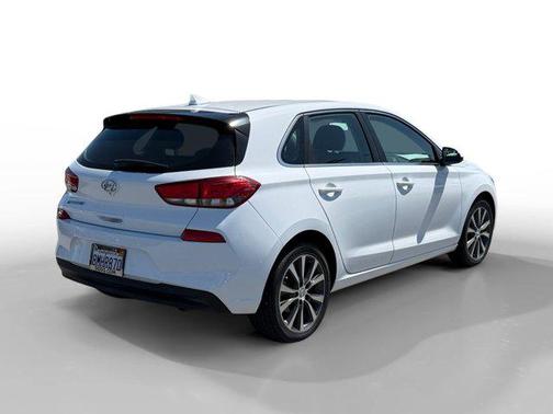 2019 Hyundai Elantra GT Base