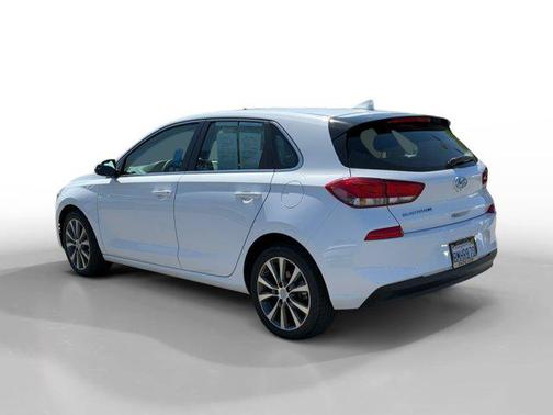 2019 Hyundai Elantra GT Base