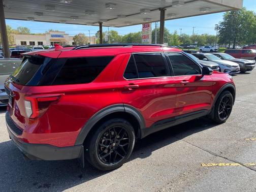 2020 Ford Explorer ST