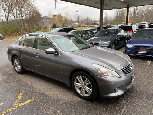 2011 INFINITI G37x Base