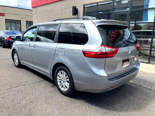 2017 Toyota Sienna Limited Premium