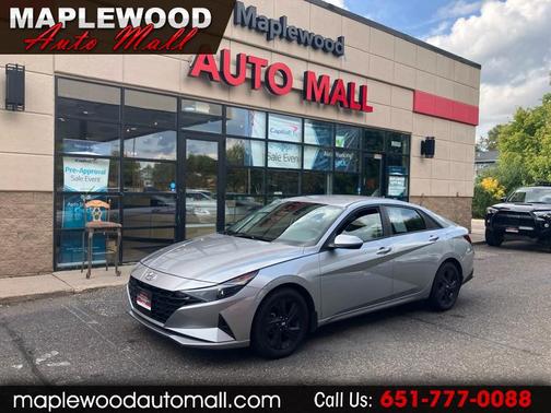 2022 Hyundai ELANTRA SEL
