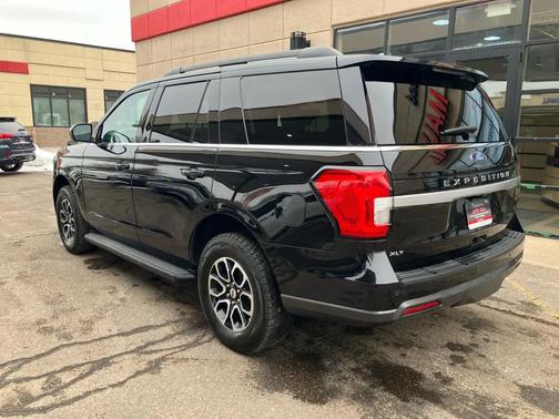 2022 Ford Expedition XLT