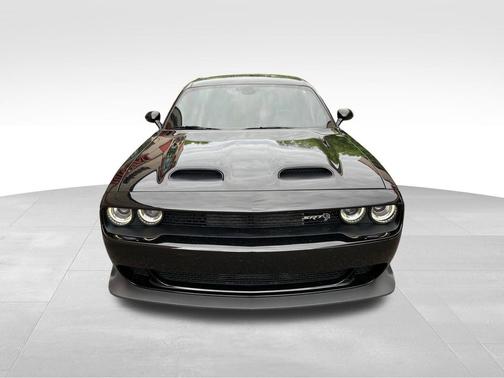 Pitch Black Clearcoat 2023 Dodge Challenger SRT Hellcat