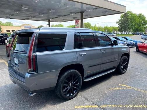 2019 Cadillac Escalade Luxury