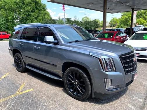 2019 Cadillac Escalade Luxury