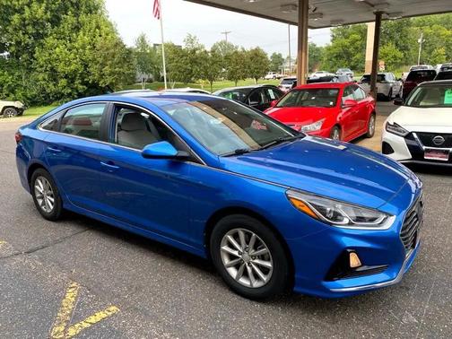 2018 Hyundai SONATA SE