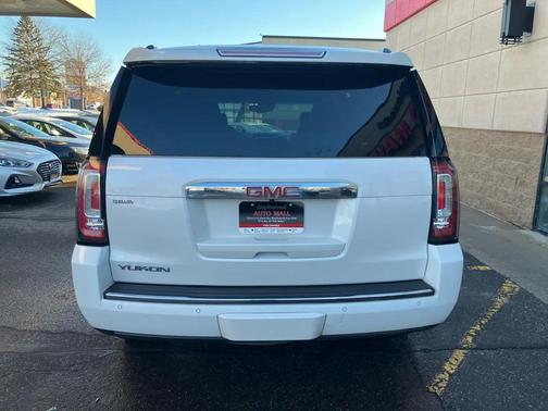 2016 GMC Yukon Denali