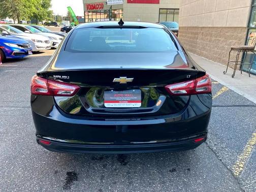 2022 Chevrolet Malibu FWD LT