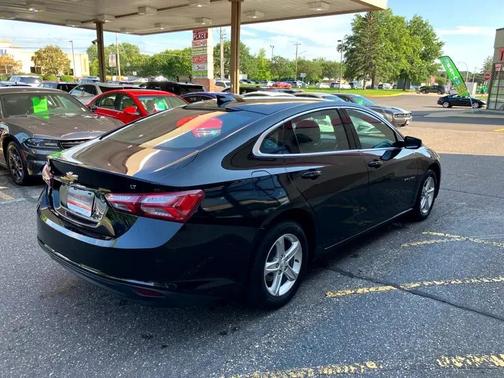 2022 Chevrolet Malibu FWD LT