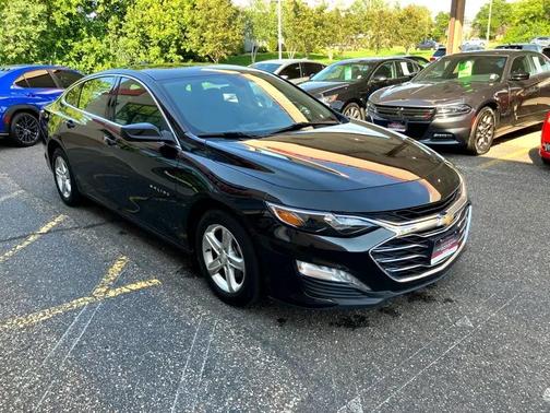 2022 Chevrolet Malibu FWD LT