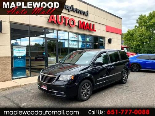 2014 Chrysler Town & Country S