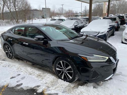 2023 Nissan Maxima SL