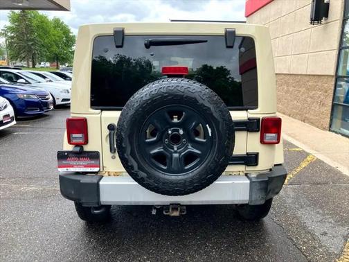2011 Jeep Wrangler Unlimited Sahara