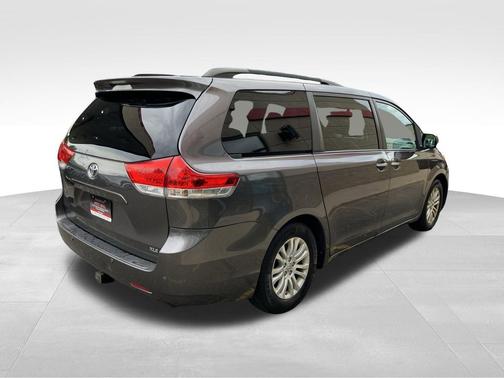 Predawn Gray Mica 2012 Toyota Sienna XLE