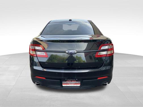 Tuxedo Black Metallic 2014 Ford Taurus Limited