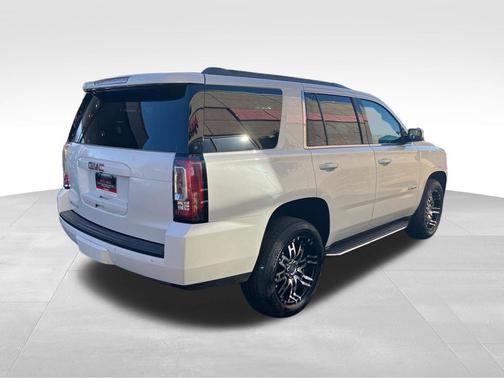 White Frost Tricoat 2018 GMC Yukon SLT